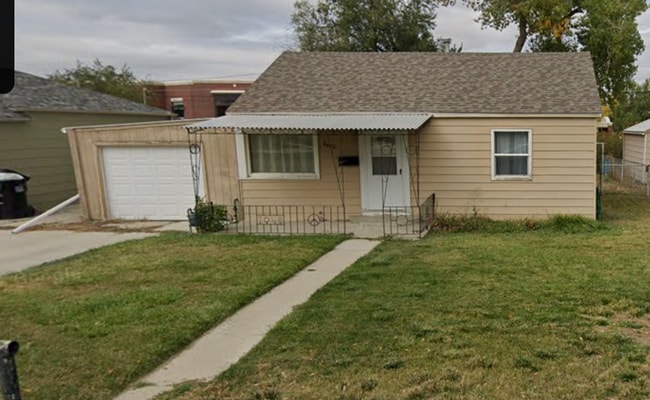 Primary Photo - Cute Westside Home