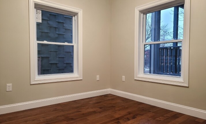 Building Photo - 724 Parker St