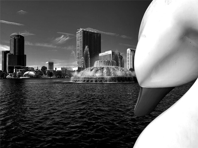 Building Photo - 150 E Robinson St