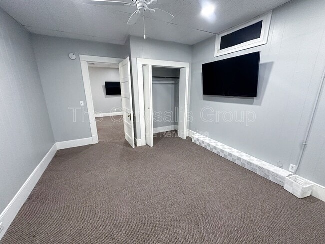 Building Photo - 519 S Main St