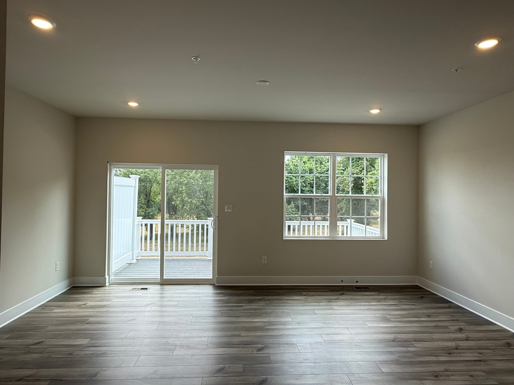 Building Photo - 2290 Marcy Dr