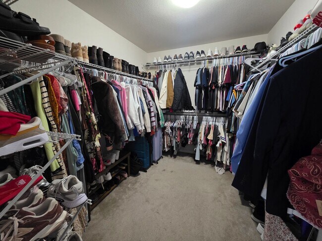 Building Photo - BEAUTIFUL HOME IN BANNING LEWIS RANCH!!!!!!