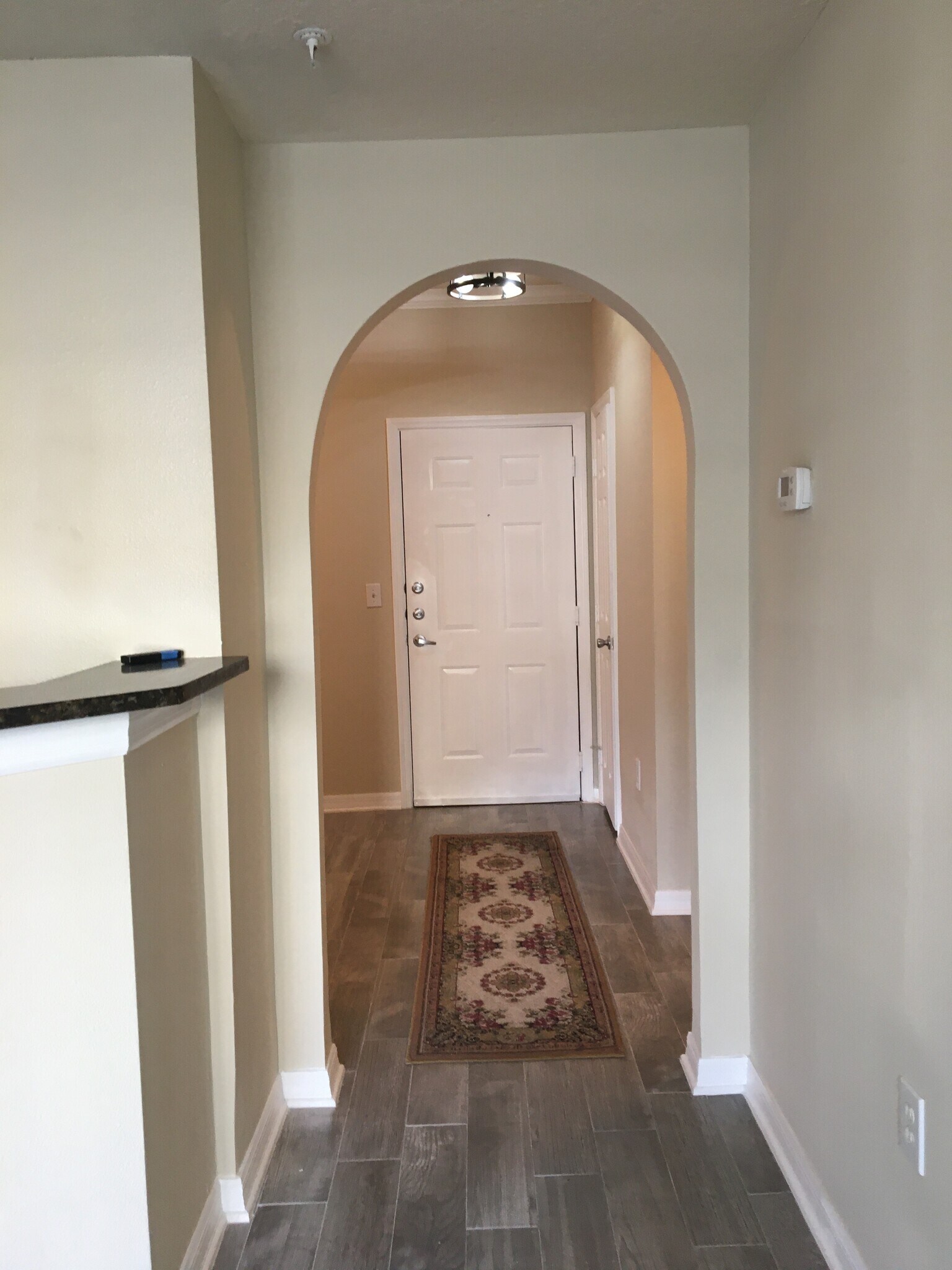 Building Photo - 501 Knights Run Ave