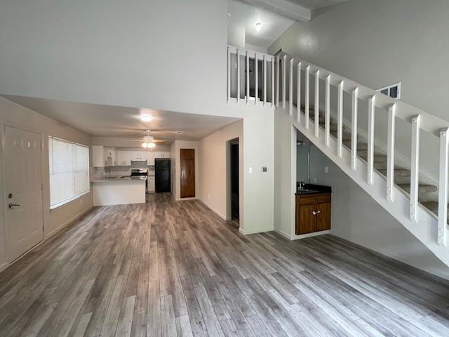 Building Photo - 8808 Mountain Ridge Dr