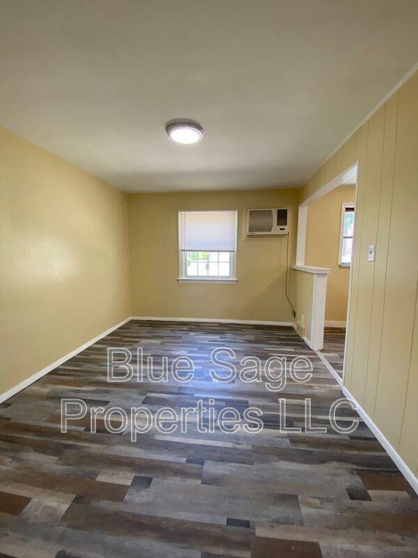 Building Photo - 57 Foster Ave