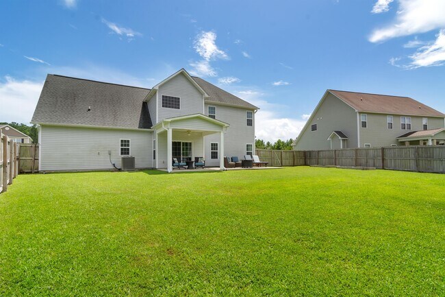 Building Photo - 307 Pettigrew Ln