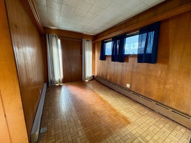 Building Photo - 1 Brown St