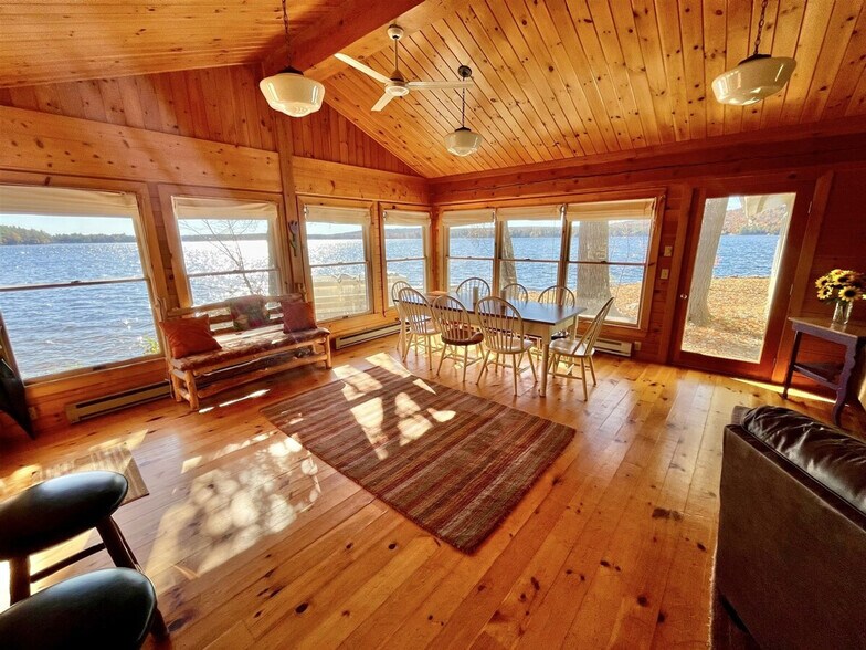 Building Photo - 11 Basswood Bay Rd