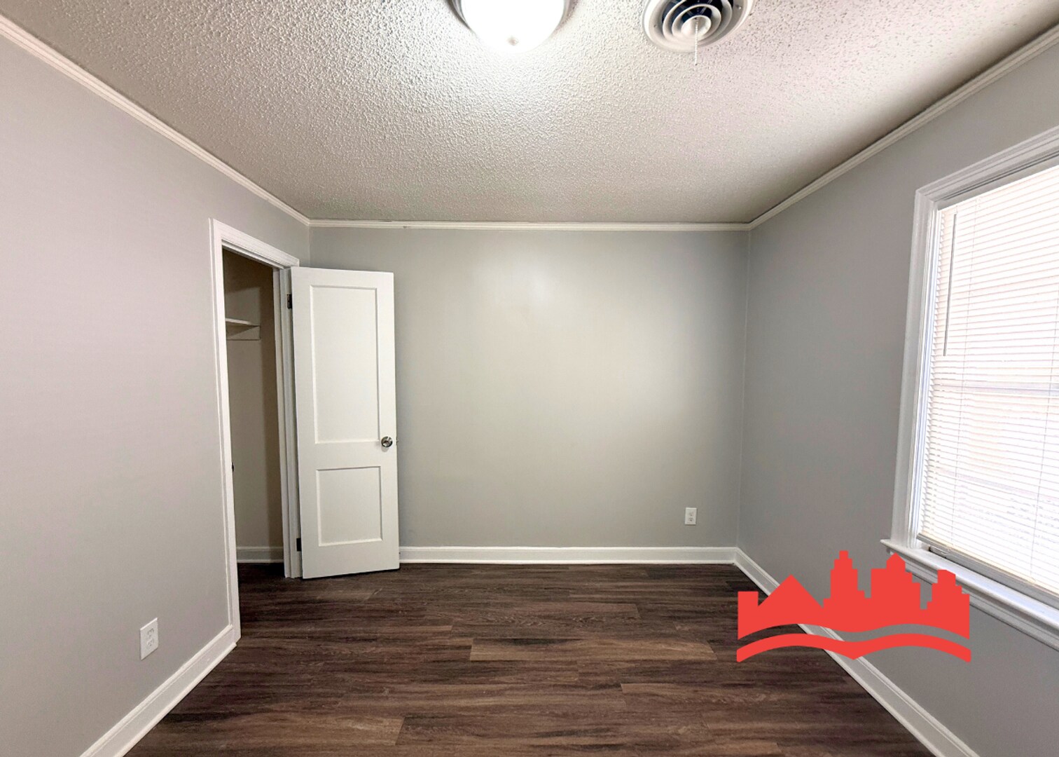 Building Photo - 3620 Sharpe Ave