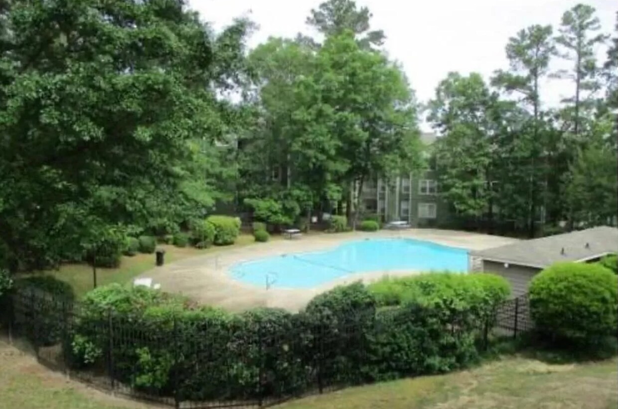Building Photo - 1021 Wood Creek Dr