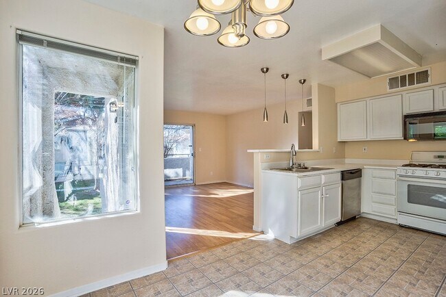 Building Photo - 3035 Casey Dr