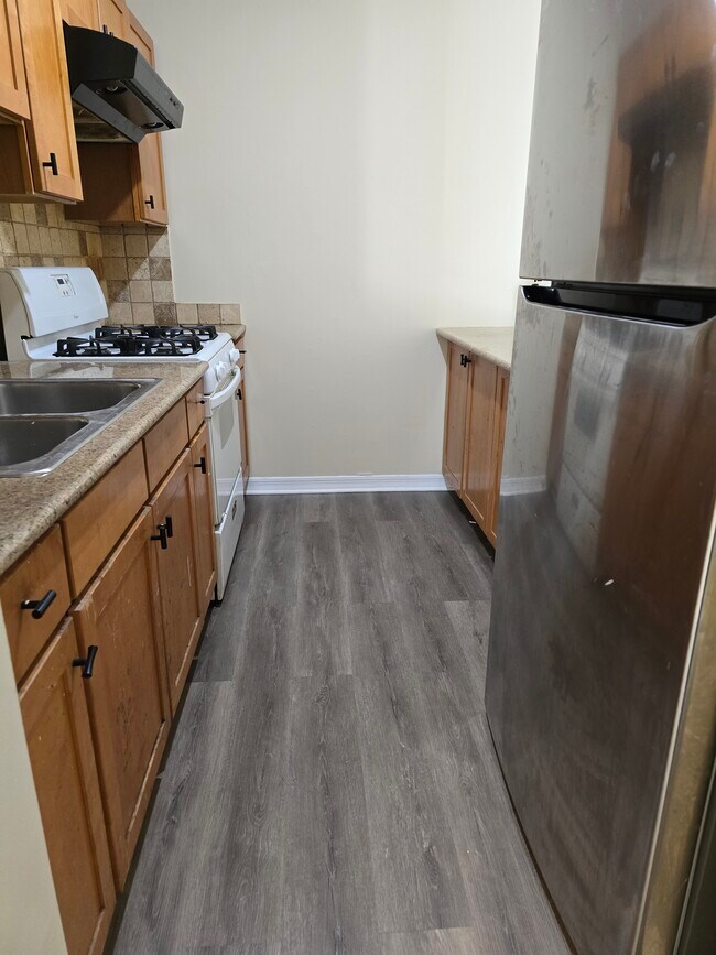 Building Photo - 838 Jonathon Ct