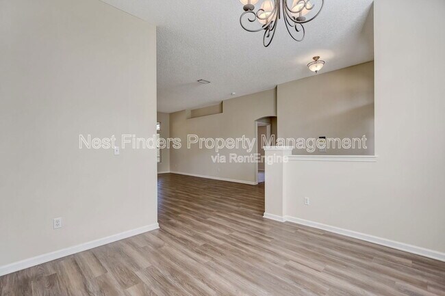 Building Photo - 749 Grand Parke Dr