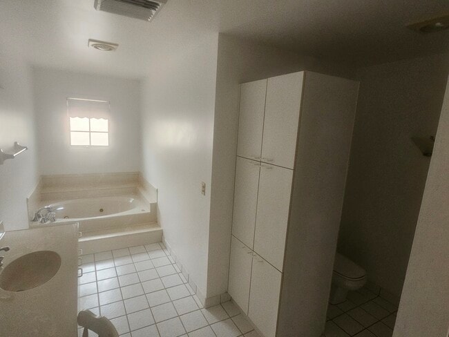 Building Photo - 2966 Oceans Trace