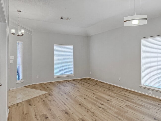 Building Photo - 3402 Pebble Beach Ln