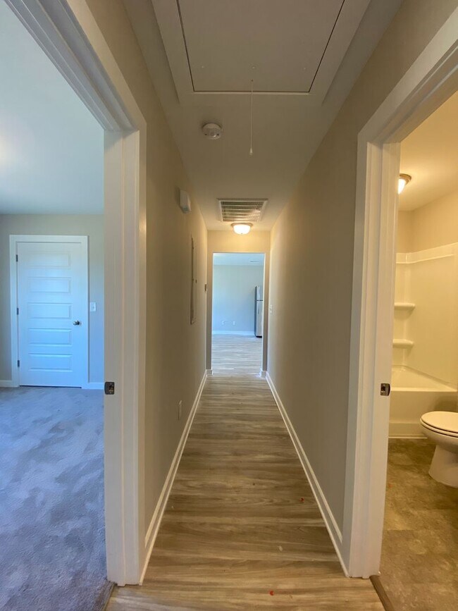 Building Photo - Gorgeous Home for Rent in Talladega, AL! A...