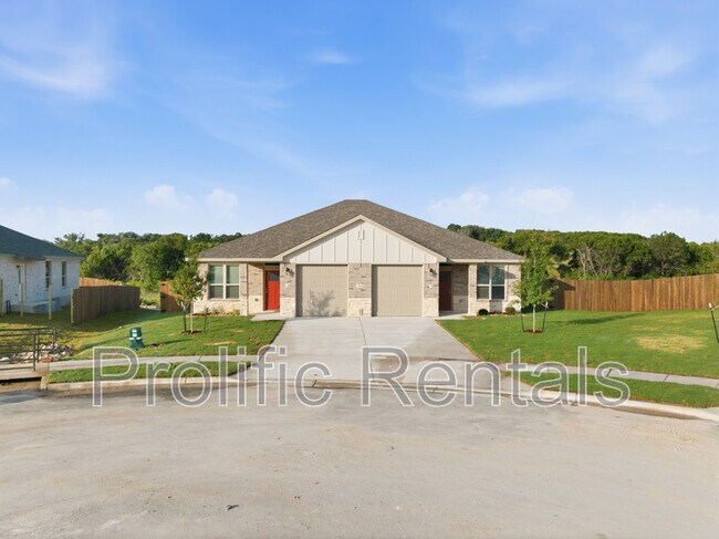 Building Photo - 509 Adley Ave