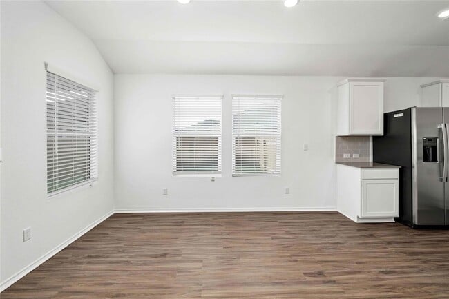 Building Photo - 416 Escondido Cir