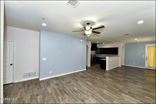 Building Photo - 13514 Hazlewood St