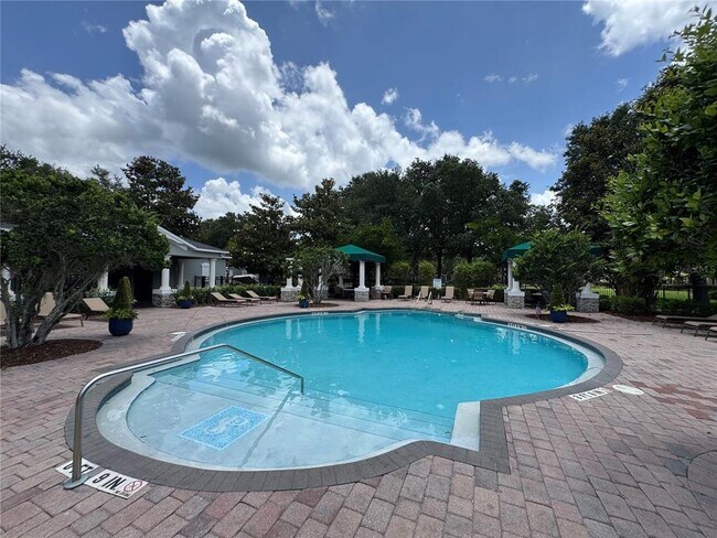 Building Photo - 6811 Helmsley Cir
