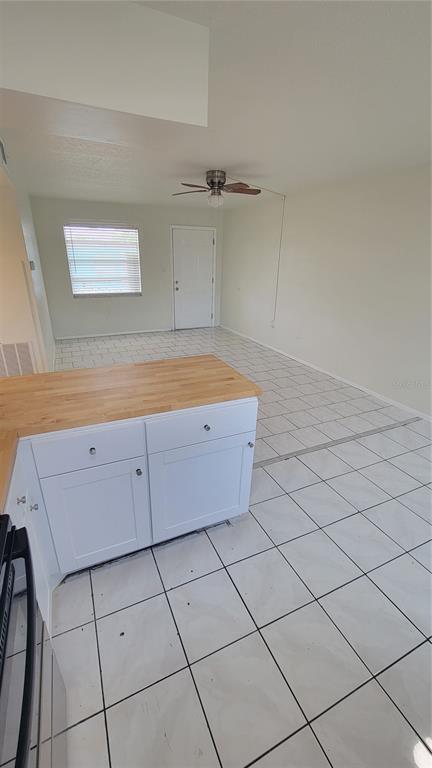 Building Photo - 308 Avanda Ct