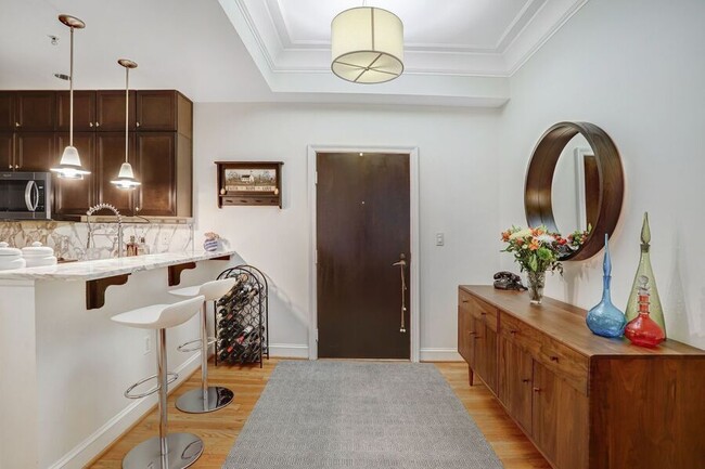 Building Photo - 1323 Clifton St NW