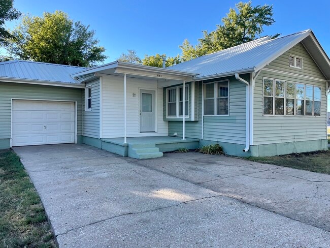 Building Photo - 451 N Roosevelt St