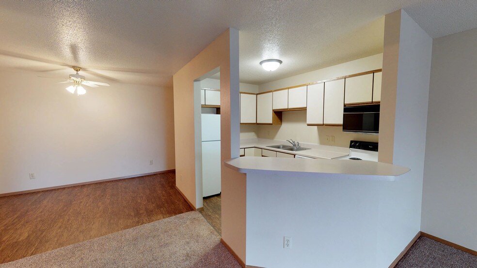 Prairie Winds Apartments 6000 W 43rd St Sioux Falls SD 57106