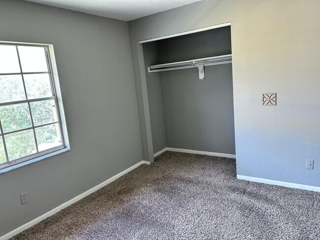 Building Photo - Excellent 1 Bed / 1 Bath located on Weatherly Condo at Central Park, Orlando