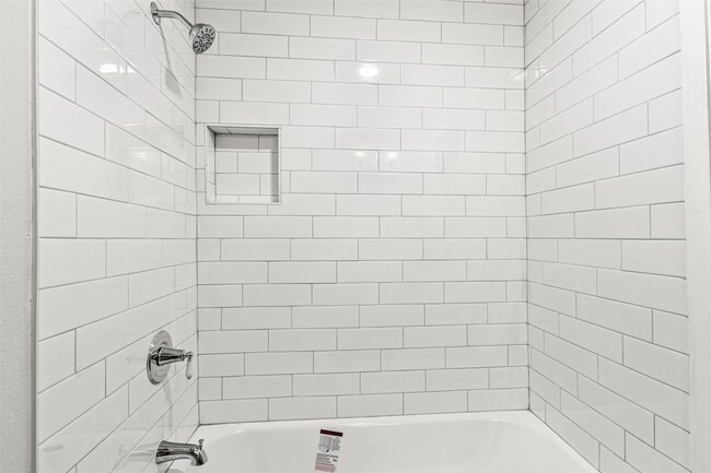 Building Photo - 2501 Marilee Ln