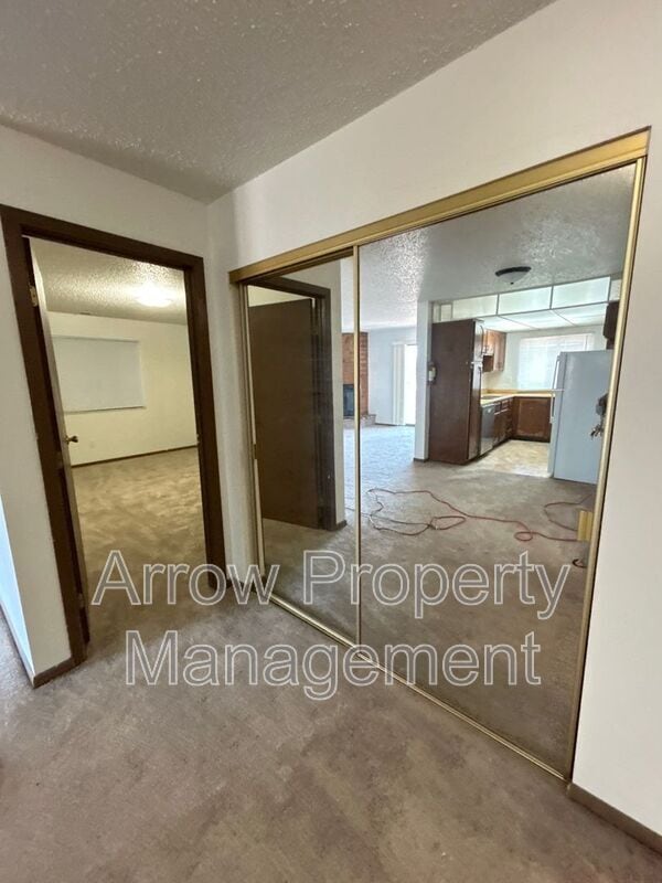 Building Photo - 203 E Arbor Ave