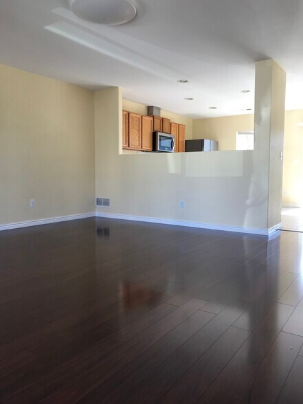 Building Photo - 3314 Warren Farm Dr