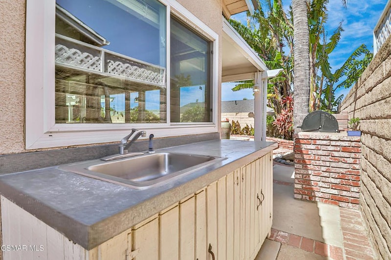 Building Photo - 2245 Parker Ct