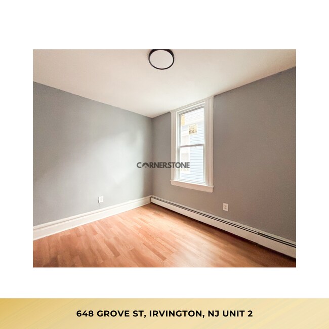 Building Photo - 648 Grove St