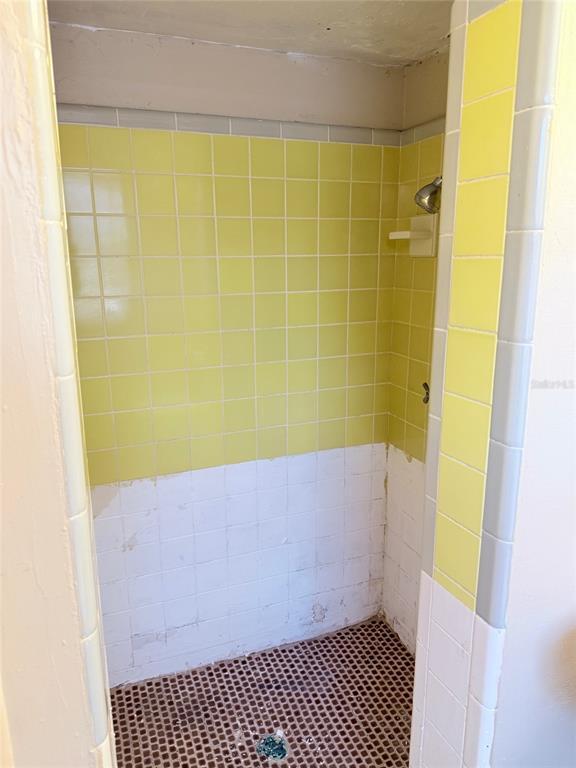 Building Photo - 986 22nd Ave S