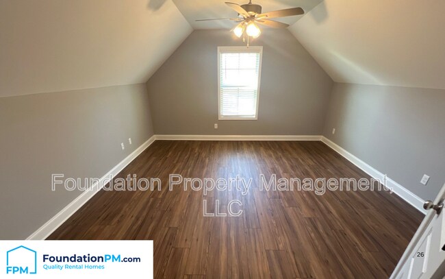 Building Photo - 9978 Messana St