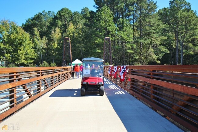 Building Photo - 72 Cobblestone Creek