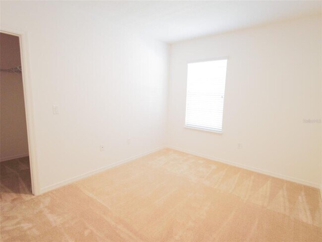 Building Photo - 423 Taft Dr