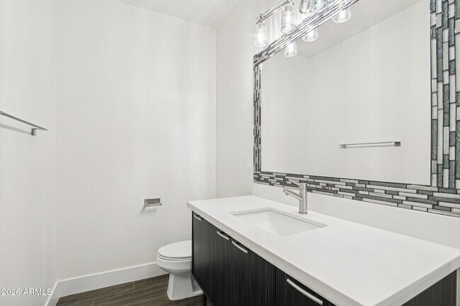 Building Photo - 6991 W Firebird Dr