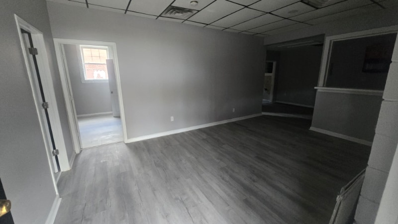 Building Photo - 386 Park Ave