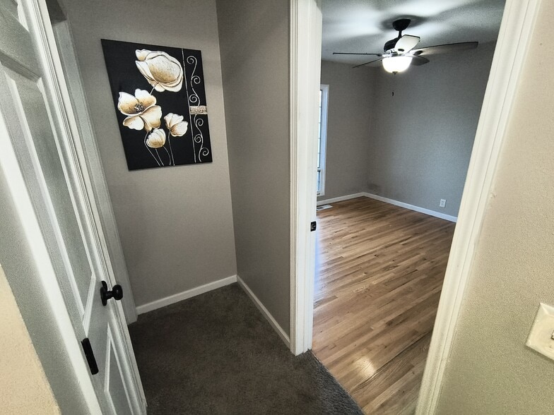 Building Photo - 5 Pastoral Ct