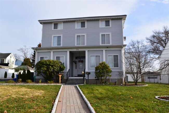 Primary Photo - 24 Monroe Pl