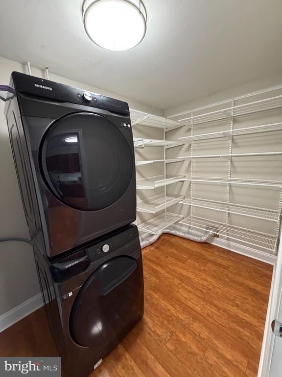 Building Photo - 534 Lancaster Pl