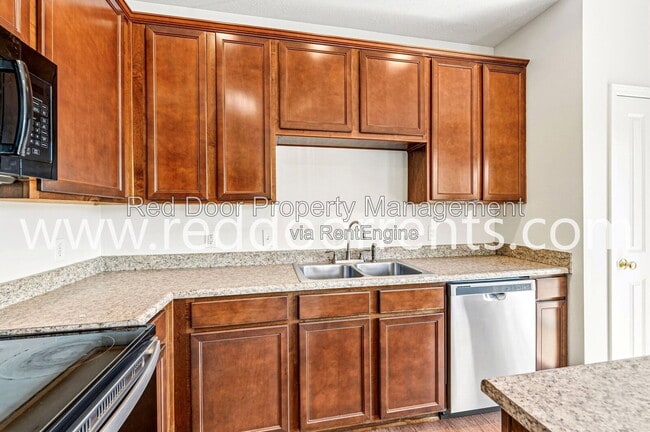 Building Photo - 13340 E Golden Gate Dr