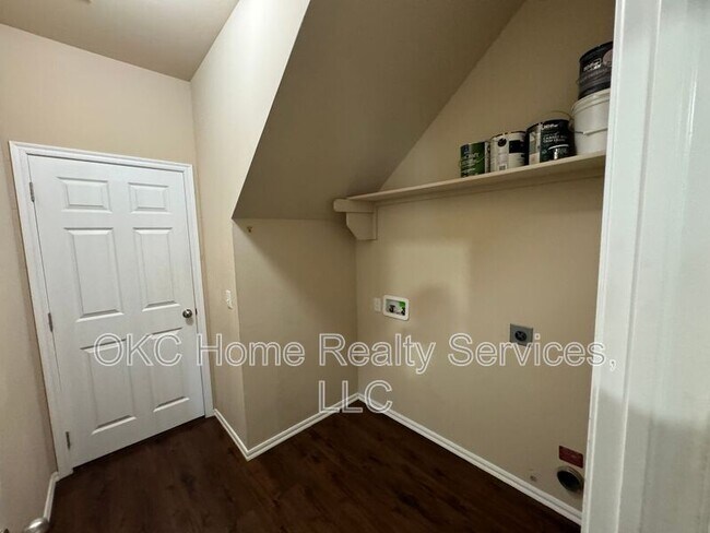 Building Photo - 13228 Bridgewater Dr