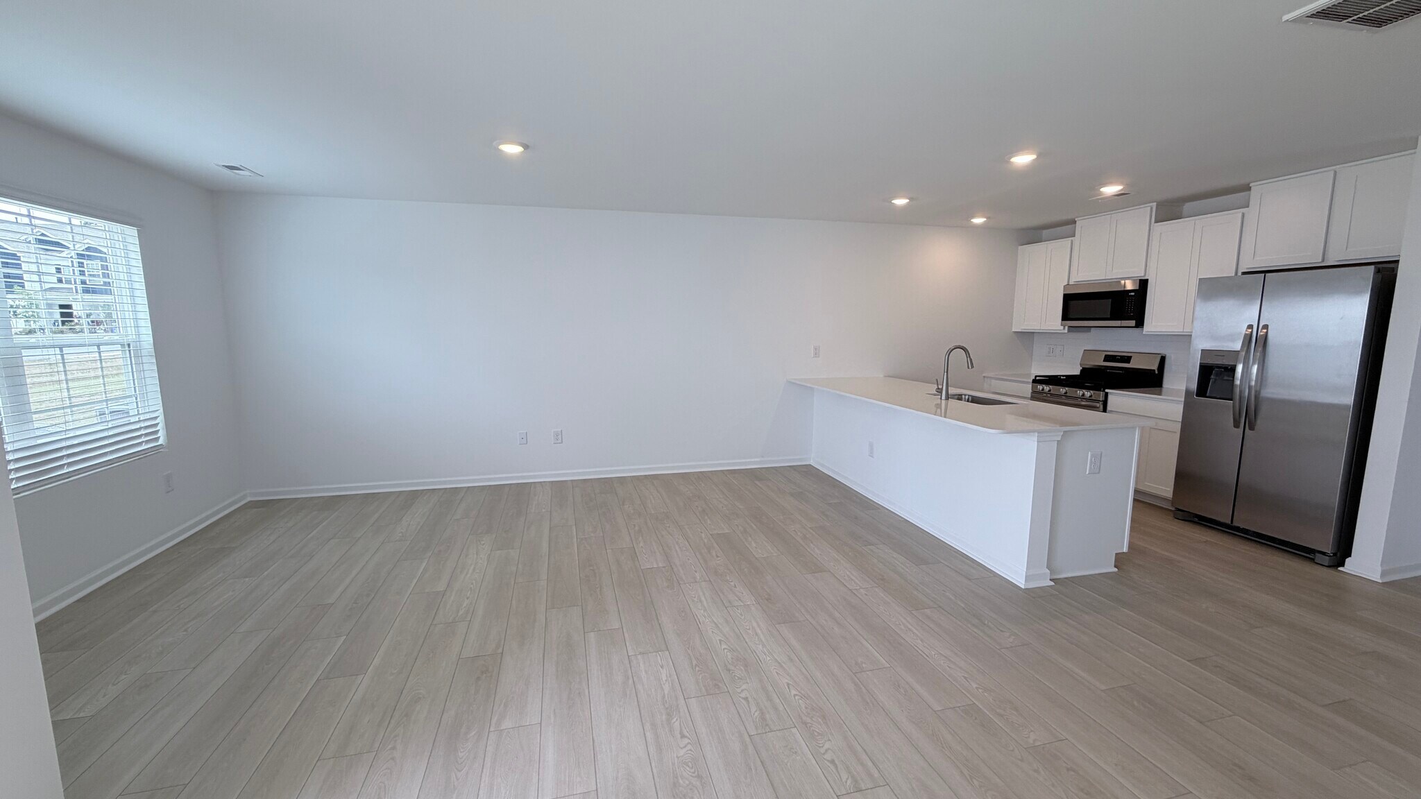 Building Photo - 206 Hunthill Rd