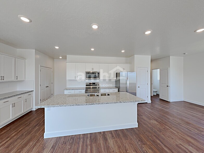 Building Photo - 5902 Verdigris Dr