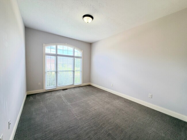 Building Photo - 3813 Liberty Cir