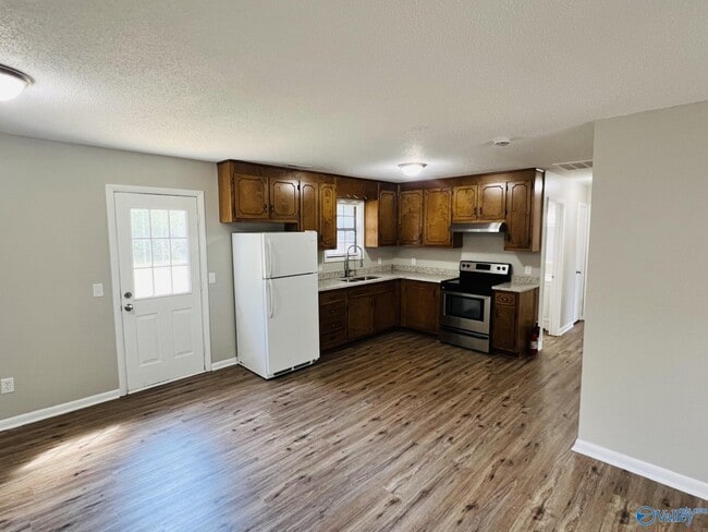Building Photo - 3018 Charity Ln