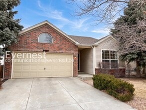 Building Photo - 8215 Silver Glen Dr